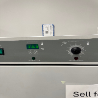 VWR Incubator image 1